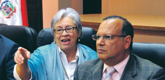 Cambios. La doctora Altagracia Guzmán Marcelino y Nelson Rodríguez Monegro, presentaron respectivas renuncias.