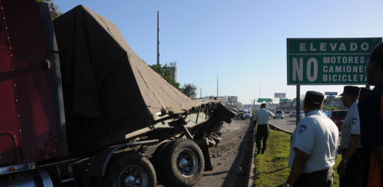 RUTINA. Los accidentes de vehículos pesados, especialmene patanas, se están convirtiendo en una rutina diaria.
