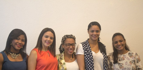 Ana Guzmán, Medellin Arache, Clairit De Oleo, Teresa Delgado, Yvys Miranda.