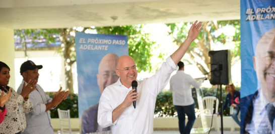 Francisco Domínguez Brito aseguró que ni ha frenado ni se supeditará a lo que hagan o decidan otros aspirantes, incluyendo el presidente Medina y Leonel.