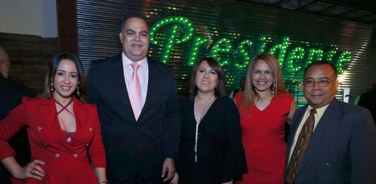 Marilyn Ventura, Máximo Jiménez, Emelyn Baldera, Yamira Rosalía Esteba y Lara Guerrero. Taveras y Abel Rojas.