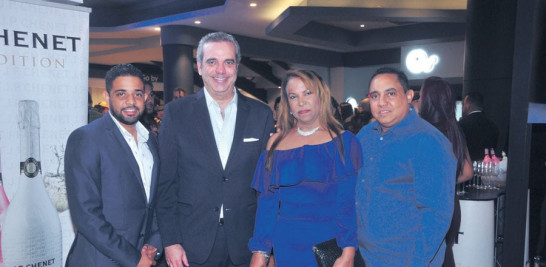Welinton Grullón, Luis Abinader, Raquel Jiménez y Orlando Martínez.