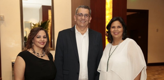 Yajaira Abreu, Juan Pablo Chaddy y Maité Medina.