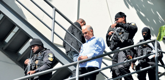 El director la OMSA, Manuel Rivas, guarda prisión por el crimen del abogado Yuniol Ramírez, pero fue excluido de ese expediente y acusado de actos de corrupción.