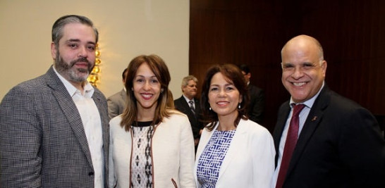 Pablo Viñas, Ileana Tejada, Alba Diaz y Escipion Oliveira.