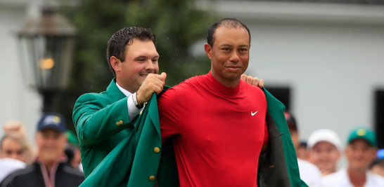 Tiger Woods alivia una sequía ganando en Augusta, algo que no ocurría desde 2005.