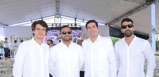 Xacobe Díaz, Manuel Poueriet, Israel Chaparro e Iván Barrios.