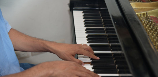 Entre los pianistas que admira están Francisco Alberto Simó Damirón, Michael Camilo, Ramón Orlando y Gustavo Rodríguez. GLAUCO MOQUETE/LD