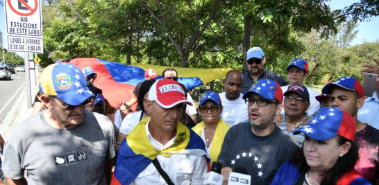 Venezolanos en el país piden Danilo declarar persona no grata al embajador Alí de Jesús Uzcategui. Foto Victor Ramírez