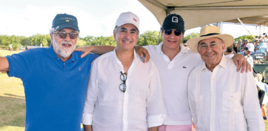 Rolando González- Bunster, Carlos José Martí, Stefano Bonfiglio y Gustavo Cisneros.