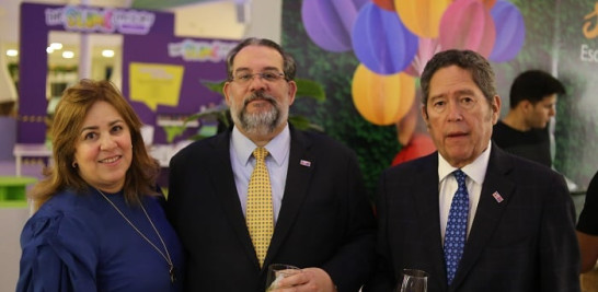 Jacqueline Herrera de Álvarez, Guillermo Álvarez y Fernando González