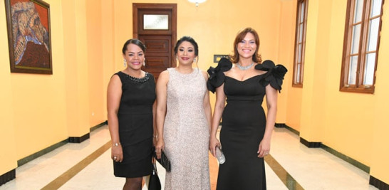 Blanca González, Yakayra Suero y Vilma Batista.