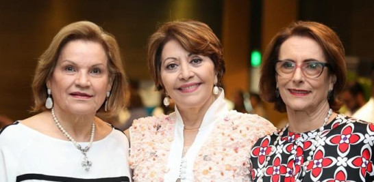 Lourdes Gómez, Martha Vargas y Yanina Polanco.