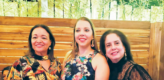 Carmen de Pichardo, Lorena de Arias y Rosanna Vargas. CORTESÍA