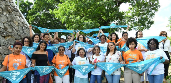 Mujeres que invitaron a la "Marcha de las mariposas". Foto: Raul Asencio/Listín Diario.