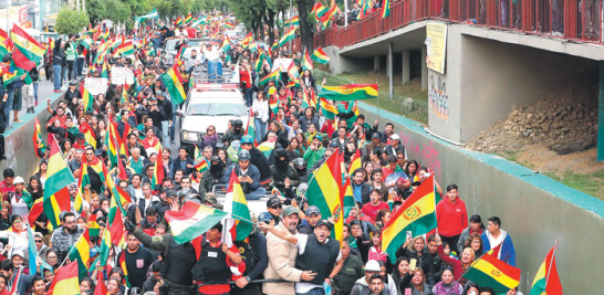 La gente sale a las calles de La Paz para celebrar la renuncia del presidente boliviano
Evo Morales. AFP