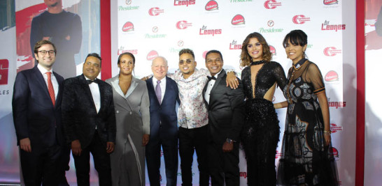 Michael Carrady, Miguel Céspedes, Zumaya Cordero, Robert Carrady, Raymond Pozo, Clarissa Molina y Ana López durante la premier.