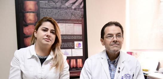 Mariel Isa y Manuel Cochón Aranda, especialistas de dermatología del Instituto Dermatológico de Piel (IDCP).