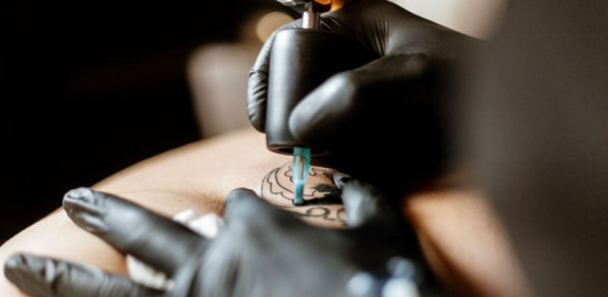 El trabajo de realizar un tatuaje depende del cuidado que ponga el tatuador y la protección posterior del usuario.