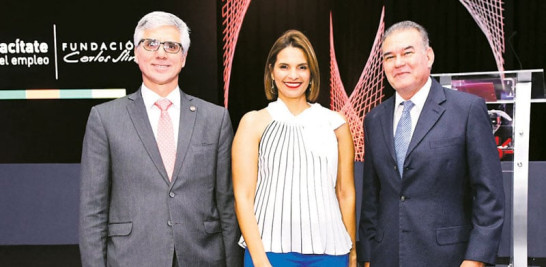 Juan Pablo Romero, Jenny Abreu e Irving Vargas.
