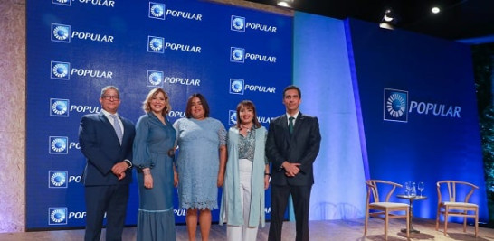 José Isael Peña, Suz Amaro, Giselle Moreno, Teresa Sánchez y Francisco Ramírez.