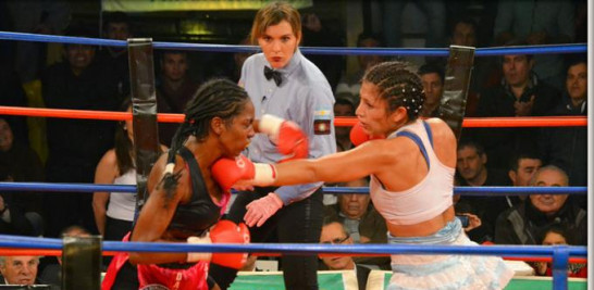 Dahiana Santana, primera campeona mundial dominicana de boxeo y capitana de la selección nacional de hockey sobre césped que compitió en los Juegos Deportios Panamericanos Santo Domingo 2003.