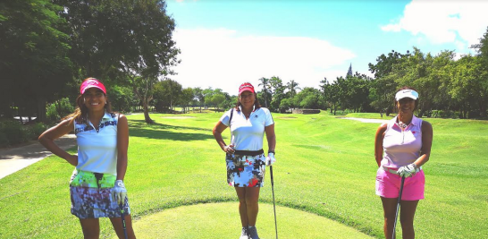 Tres de las damas participantes en la tercera parada del FdG Golf Tour. Desde la izquierda, Mariel Villalona, Elizabeth Pérez y Gina Eli.