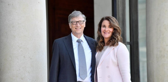 El cofundador y filántropo de Microsoft, Bill Gates, y su esposa Melinda Gates, copresidenta de la Fundación Bill y Melinda Gates en 2017. EFE/EPA/JULIEN DE ROSA