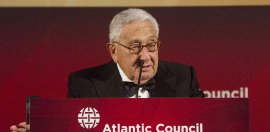 Henry Kissinger es uno de los premios con el Nobel de la Paz que más controversia provoca. EFE/Miguel Rajmil