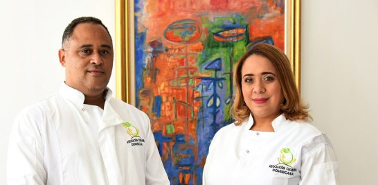 Miguel Rincón y Solangel Velázquez, vicepresidente y presidente, respectivamente, de la ACD Asociación Culinaria Dominicana. JULIO CÉSAR PEÑA/LISTÍN DIARIO