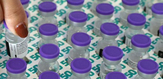 Lote de vacunas de Pfizer-BioNTech usadas en Francia. Agencia AFP.