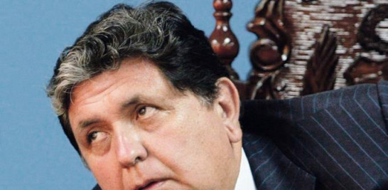 Alan García, presidente peruano, se suicidó cuando iba a ser detenido. AP