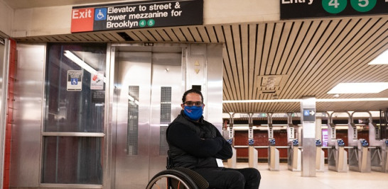 Quemuel Arroyo en la estación del metro Bowling Green en Manhattan/Creditos: Autoridad Metropolitana de Transporte (MTA)