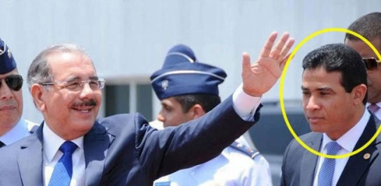 A la derecha, identificado entre el círculo, el mayor general Adán Cáceres Silvestre durante una actividad del expresidente Danilo Medina durante su gestión de gobierno. LISTIN DIARIO
