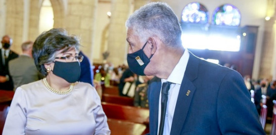 Dolores Bello y Freddy Ángel Castro.