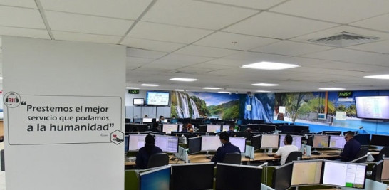 El Sistema 9-1-1 fue inaugurado en Santo Domingo en mayo de 2014. Centro de recepción de emergencias en la sede central. ADRIANO ROSARIO/LISTÍN DIARIO