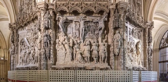 7.-Relieves de Felipe de Vigarny, de los siglos XV y XVI en la catedral de Burgos. EFE/Santi Otero