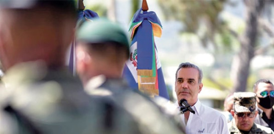 El presidente Luis Abinader estuvo en la sede del Sexto Batallón de Cazadores en Constanza, La Vega. JA MALDONADO/ LISTÍN DIARIO