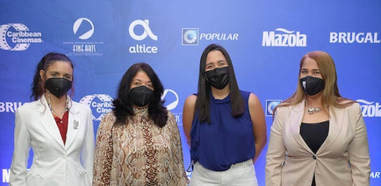 Natalia Estrella, Alicia Alvarez, Cristina Zapata y Ana Guichardo