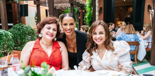 Laura Abreu, Yudelka Segura de Báez y Laura Peña.
