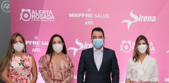 Natacha Quiterio, Doris Alburquerque, Andrés Mejía, yAna Ramos.