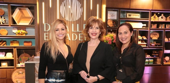 Rosa Grullón, Yolanda Mañan y Rosa Veras.