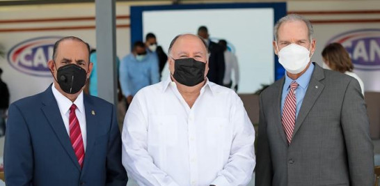 Noel Ureña, Luis Manuel Machado y Bernardo González del Rey.