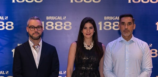 Yaqui Núñez, Sasha Aquino y José Antonio Flaquer