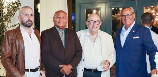 Oswaldo Lavin Sosa, Manuel de Jesús Del orbe,  Ramiro Lavin Flores y Leo Morales.