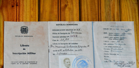 La libreta de inscripción militar de Tejada Florentino.  Raúl Asencio / LD