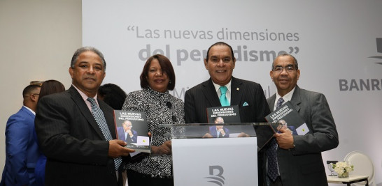 Aurelio Henríquez, Mercedes Castillo, Miguel Franjul y Oscar López Reyes.