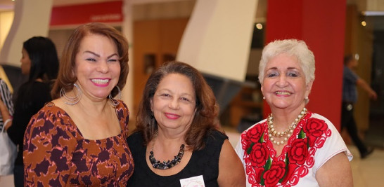 Aurora García, Ruth Miram y Margarita Mendoza