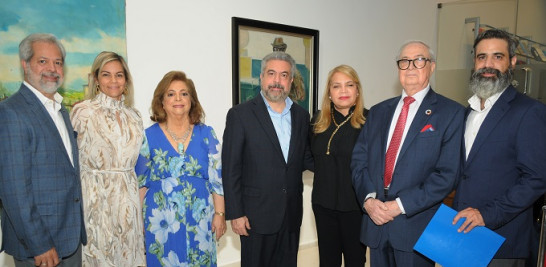 Etienne Sánchez, Gina Tactuck, Mildred de Sánchez Noble, Ernesto Sánchez, Clara de Sánchez, Luis Sánchez Noble y Ricardo Sánchez.