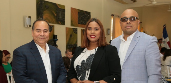 Alberto Caminero, Yudelki Guerrero y Jairon Severino.